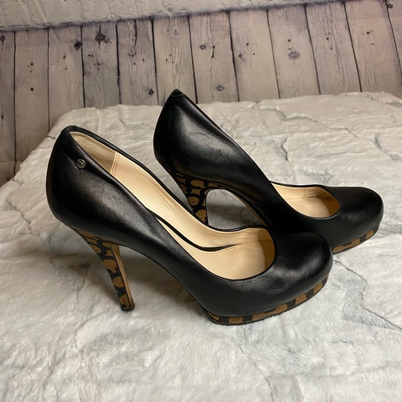 Coach Alexa Napa leather shoe. Size 7 - Picture 1 of 16